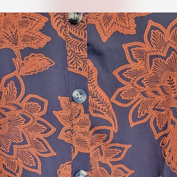 Maurices Medium Orange and Charcoal Floral 3/4 Button Up Blouse - Picture 5 of 8